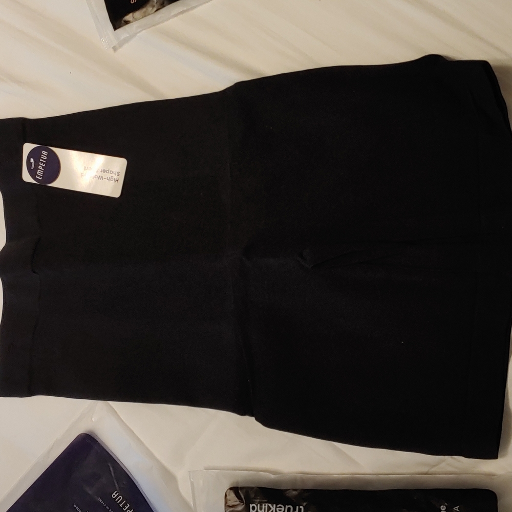 Impetus Shaper Short NWT - Picture 8 of 9